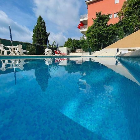 Апартаменти Mansfield Vue Carte Postale Terrasse Piscine Calme Port A 200M A Pied Мантон Екстер'єр фото