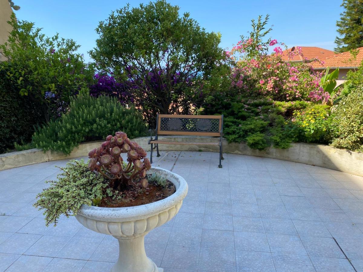 Апартаменти Mansfield Vue Carte Postale Terrasse Piscine Calme Port A 200M A Pied Мантон Екстер'єр фото